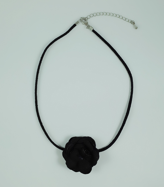 花朵頸鍊
